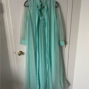 Vintage Linda lingerie peignoir set night robe